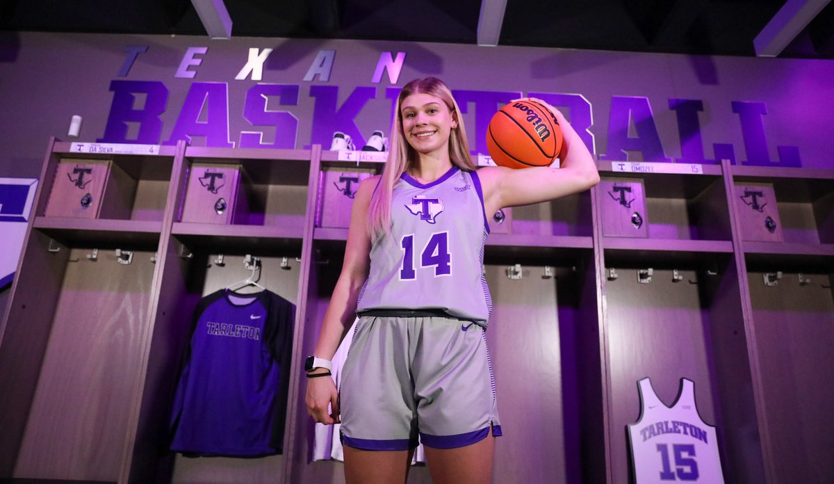 lexi_bull's tweet photo. Feels good to be back in purple😈#committed https://t.co/4XDVF7cGlr