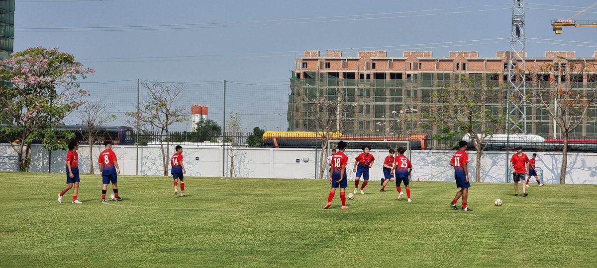 SatishKTM's tweet photo. First day of the football tournament! Go @ISPPCambodia!!!! #mrisa https://t.co/xxf0hQ5BdH
