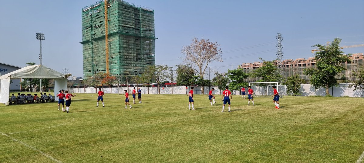 SatishKTM's tweet photo. First day of the football tournament! Go @ISPPCambodia!!!! #mrisa https://t.co/xxf0hQ5BdH