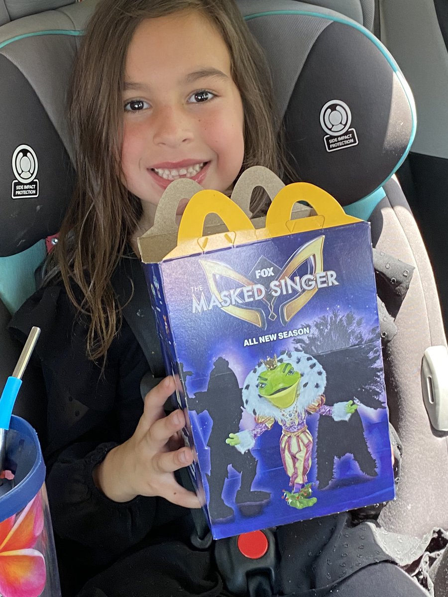 LionPointAC's tweet photo. To celebrate Callee’s success in reading, we had a day full of fun! Pink drink @Starbucks, open gym at Tumbles, a highly requested first Happy Meal, and ice cream from @RaceTrac! Little did we know, Kona Ice came around our neighborhood, so we all shared one! https://t.co/bksNKPleIN