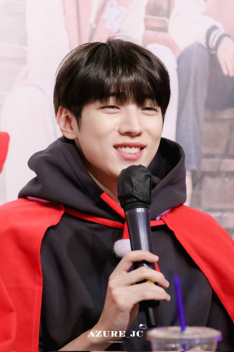 azure_jc's tweet photo. [HQ] 221225 디마뮤 크리스마스 이벤트
사르르 눈웃음
사랑하는 재찬이

#재찬 #DKZ재찬 #JAECHAN https://t.co/kcjTKMeqfw
