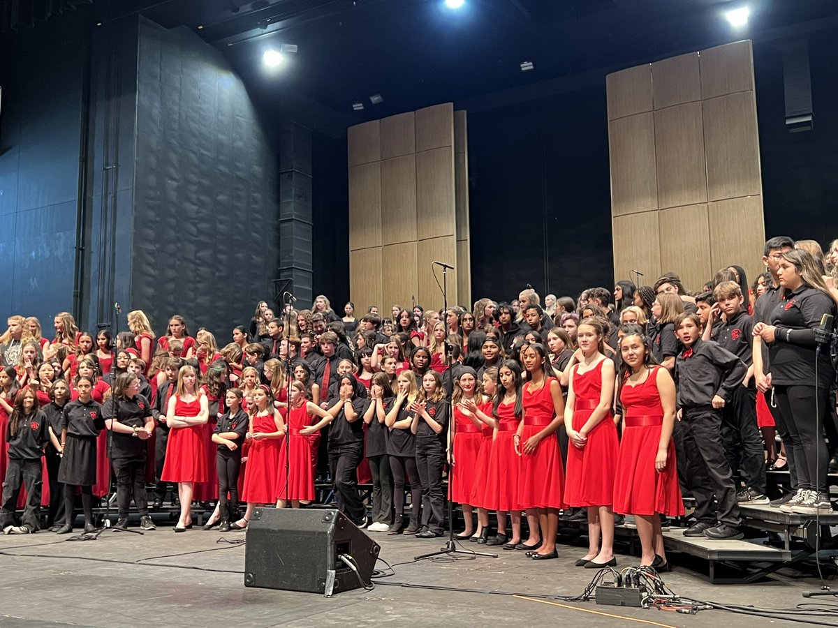 Redwood_MS's tweet photo. @Redwood_MS Choir ready to sing at the CVUSD All District Chorus Festival. Proud Vikings showcasing their talent. #ConejoForward https://t.co/FnTehgl5rT