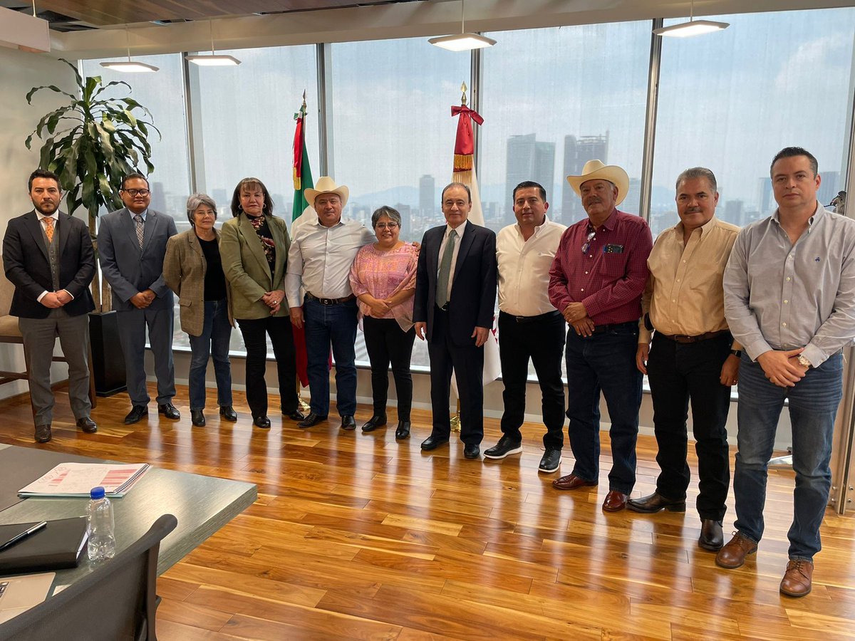 Ari_monteverde's tweet photo. Productores siguen sin definición de apoyos de trigo y maíz , se reunirán la próxima semana 

Info aquí 👇🏻
https://t.co/cxCqQYq1Pv https://t.co/gjCpAeto1u