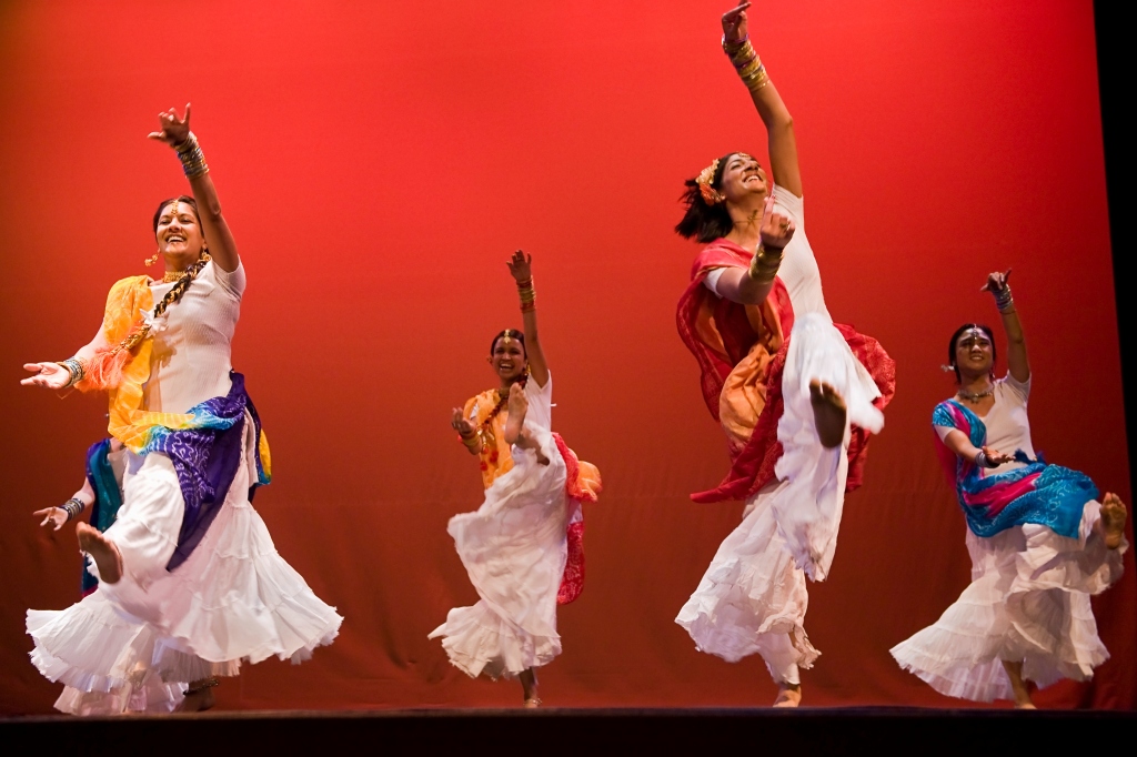 IndiaMub's tweet photo. Bay Area arts: 7 great shows to see this weekend and beyond — There are a ton of fun things to see and do this weekend (and beyond), from Bay Area Dance Week to the Berkeley Bluegrass Festival and .. https://t.co/o8X8yj8FUX::: #dance #BayArea https://t.co/0Syxjsgk5K