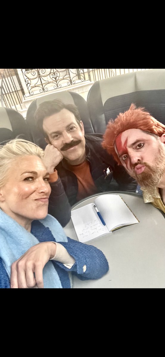 Night all! 🥰💙❤️ #tedlasso S3 Ep6 @AppleTVPlus