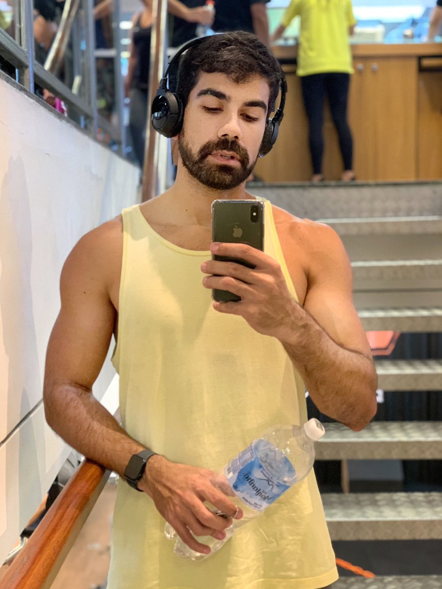 thiagoctorres_'s tweet photo. no cheating post your last selfie without context https://t.co/vxlGcqGFuw