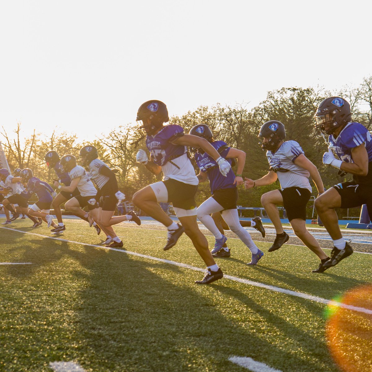 EIU_FB's tweet photo. Workin’ 😤

#WeNotMe | #BleedBlue https://t.co/EOQE0uZS3t