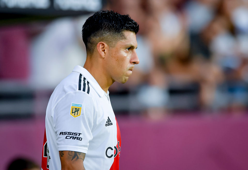 NUNCA DEJEN DE APLAUDIR. NO ALCANZARÁN JAMÁS LAS PALABRAS. CAPITÁN ETERNO. DE PIE. ❤️