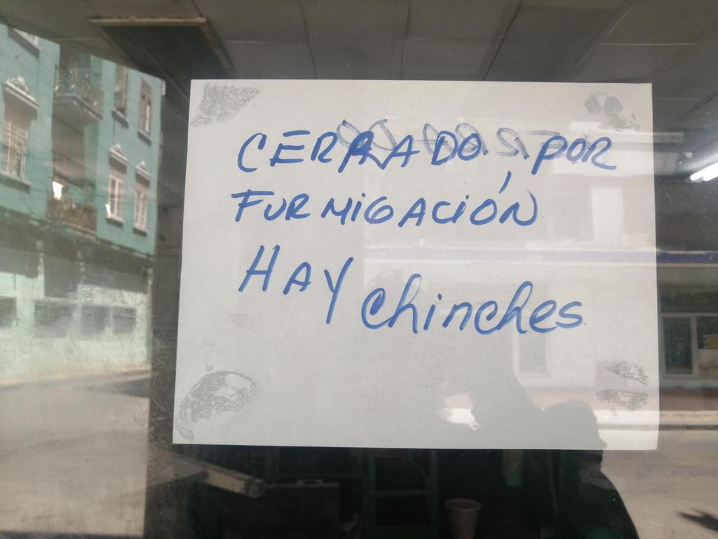 LibreYasmani's tweet photo. #cuba donde existen hoteles de lujo que los cubanos hoy no podemos visitar y estoy más seguro que haí no hay chinches #LaHabana esta llena de chinches pero en los hoteles no... No se pero creo que yo tengo un poco confundido el consepto de bloqueo #EstoEsCuba https://t.co/mSYg5994iU