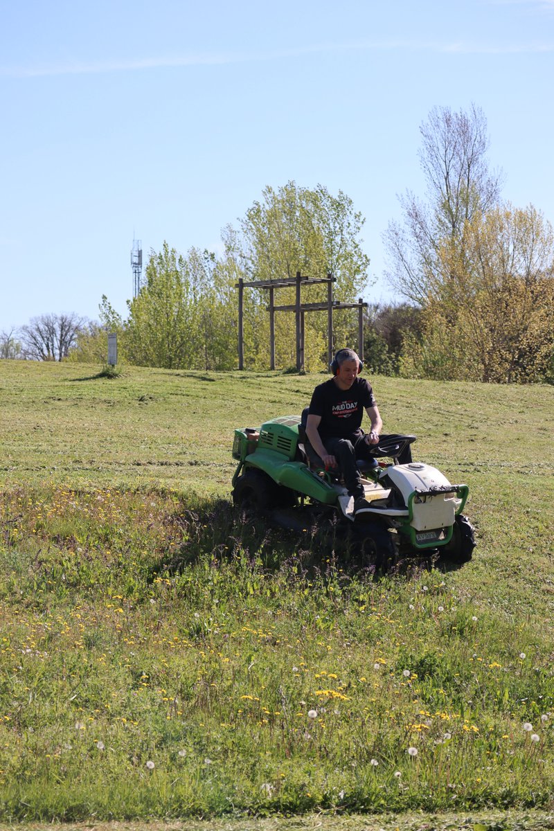Cap_Decouverte's tweet photo. Coupe de printemps pour le parcours sportif de Cap'Découverte !
Les beaux jours reviennent et les aménagements en accès libre sont entretenus pour plus grand plaisir des usagers.
8 modules pour créer son propre parcours !

#parcours #Gratuit #sports #entretien #espacesverts https://t.co/kfWczBmmF7