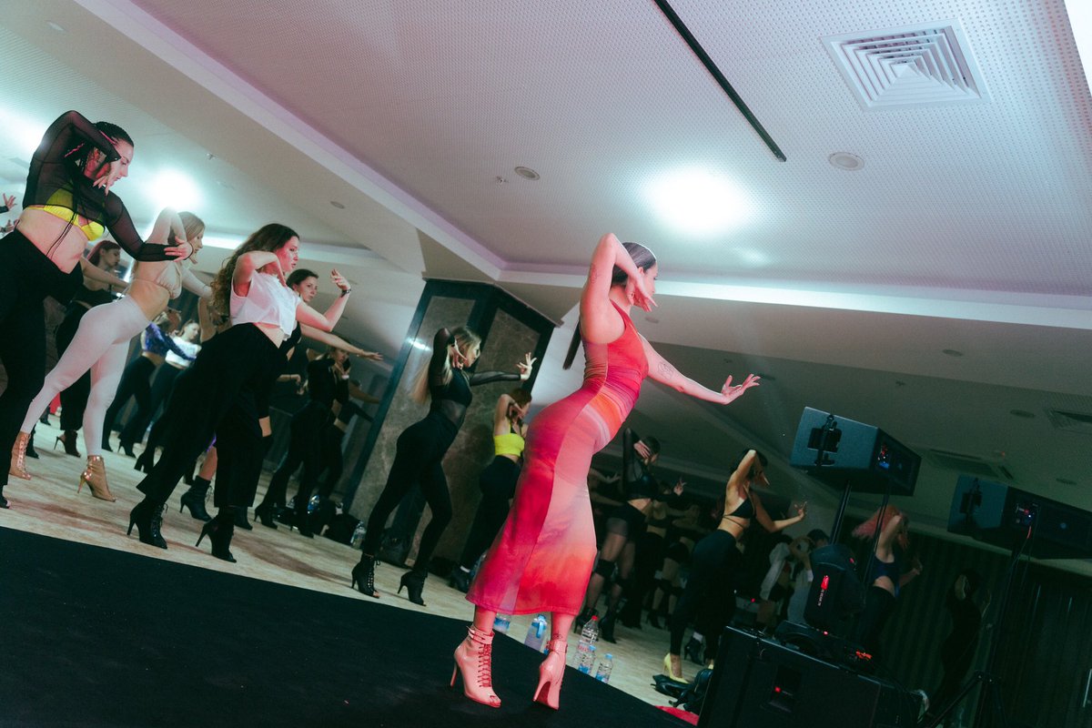 spaceneospace's tweet photo. heels nation dance camp 15 April 
@aleynayalcinn .

#dancecamp #heels #antalya https://t.co/2j6LGfH73h