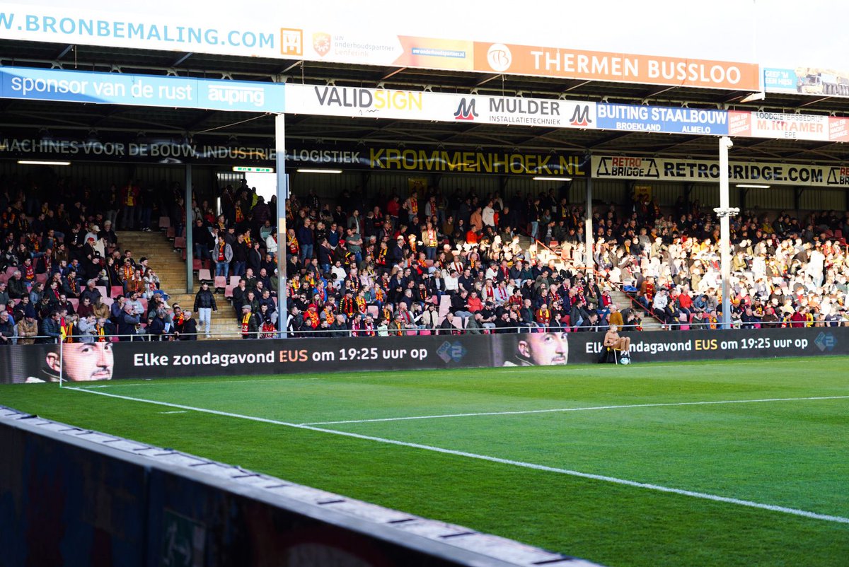 De wedstrijd was mooi, maar dit sponsorbord mocht er ook wezen. #GAErkc