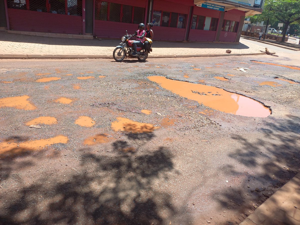 My sister gave birth by C-section from Nsambya. When she was discharged,we had to drive her to her residence in Luzira but I will never forget how she cried because of the bumpy journey navigating through potholes. Her stitches almost opened up. #KampalaPotholeExhibition