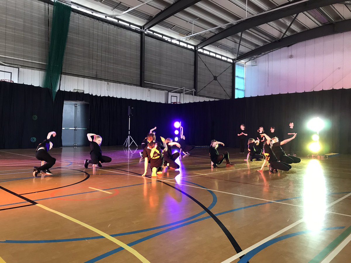 RusperPrimary's tweet photo. Wow! The RPS dancers rocked the Horsham Primary Dance Festival. Lovely to see confidence blossom. You all made us proud. Thank you to all involved especially Maxine, our dance teacher. https://t.co/VHqPlxYgyt