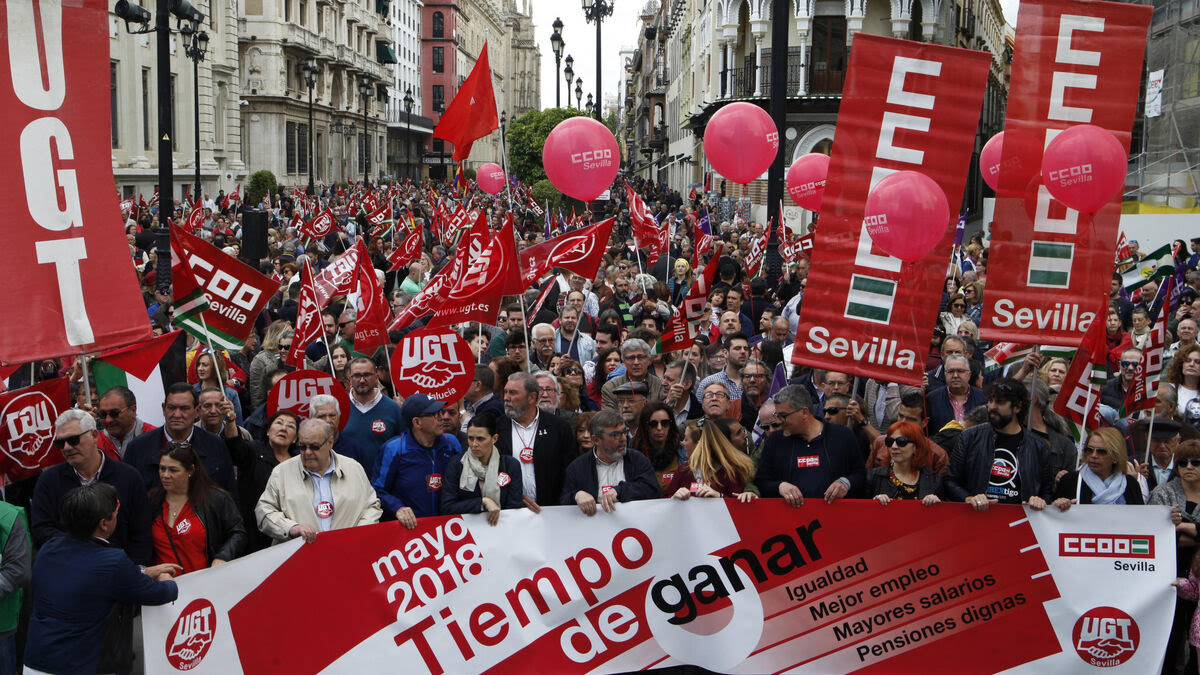 Angelessormore's tweet photo. Manifestación por los derechos de los trabajadores del 1 de mayo https://t.co/C7ahjzQJbJ
