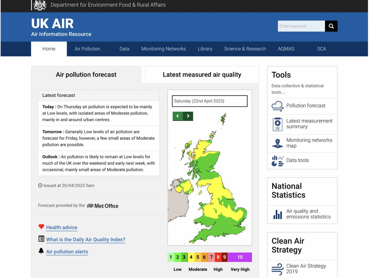 CleanAirLondon's tweet photo. OFFICIAL: #CodeYellow MODERATE #AirPollution currently expected by @DefraGovUK @metoffice for @LondonMarathon #LondonMarathon. Organisers might consider our 10 point #PollutionProtocol for endurance events https://t.co/mOqKa2inOn. ***This is not a drill*** #WeRunTogether https://t.co/eazGSmJkIN