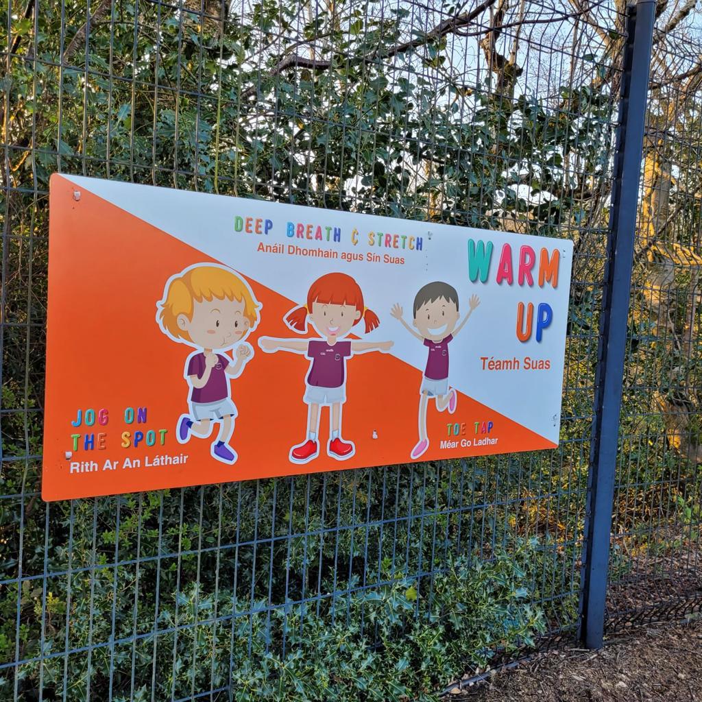 GACSlaughtneil's tweet image. Tá Cosán Aclaíochta CLG Eiméid againn anois!!
Míle buíochas le Donna Murphy as é a eagrú & le cách a thug cuidiú chun na comharthaí a chur suas. 
Emmets GAC Activity Trail just arrived!!
Many thanks to Donna Murphy for organising & to all who helped put the signs up. #meitheal