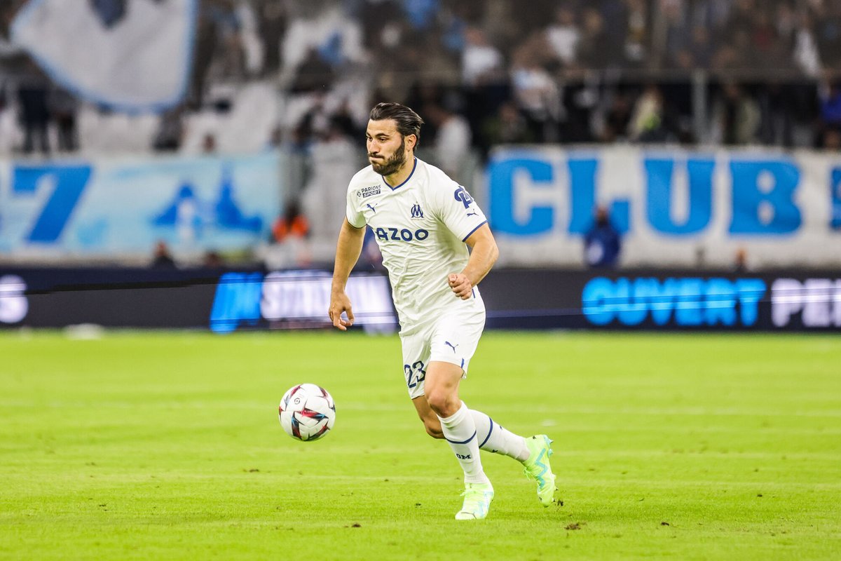 FadadelOM_'s tweet photo. Question : Selon vous, qui est le meilleur défenseur central entre Samuel Gigot et Sead Kolašinac ? #TeamOM  

❤️ : Gigot

🔃 : Kolašinac https://t.co/gRNNbANVu3