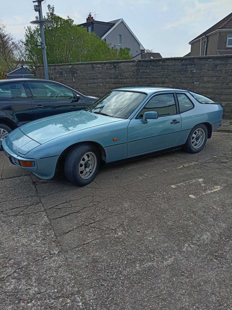 mgb40v8's tweet photo. So my 924 is supposed to be picked up tomorrow by the new owner, things haven't started smoothly as rear tyre advise has had him wanting new tyres. That got my back up - people buying cars without seeing them first, I never understand that #mot #passed #vwlt https://t.co/S9oEYj1miS