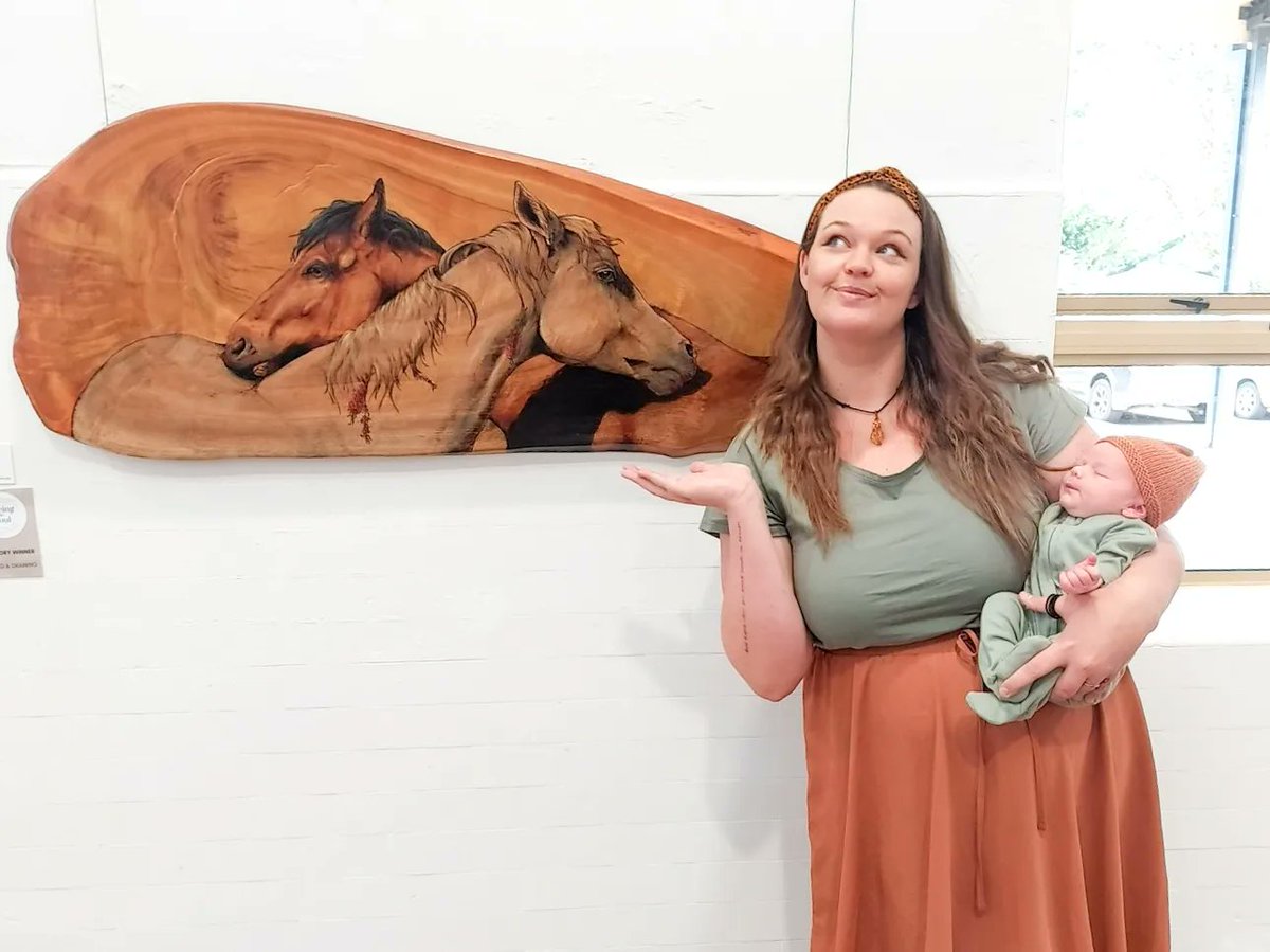 Vswildart's tweet photo. Archers first art shoe! I won first prize in my category for this artwork #sunshinecoast #Artists https://t.co/Csrf075c8n