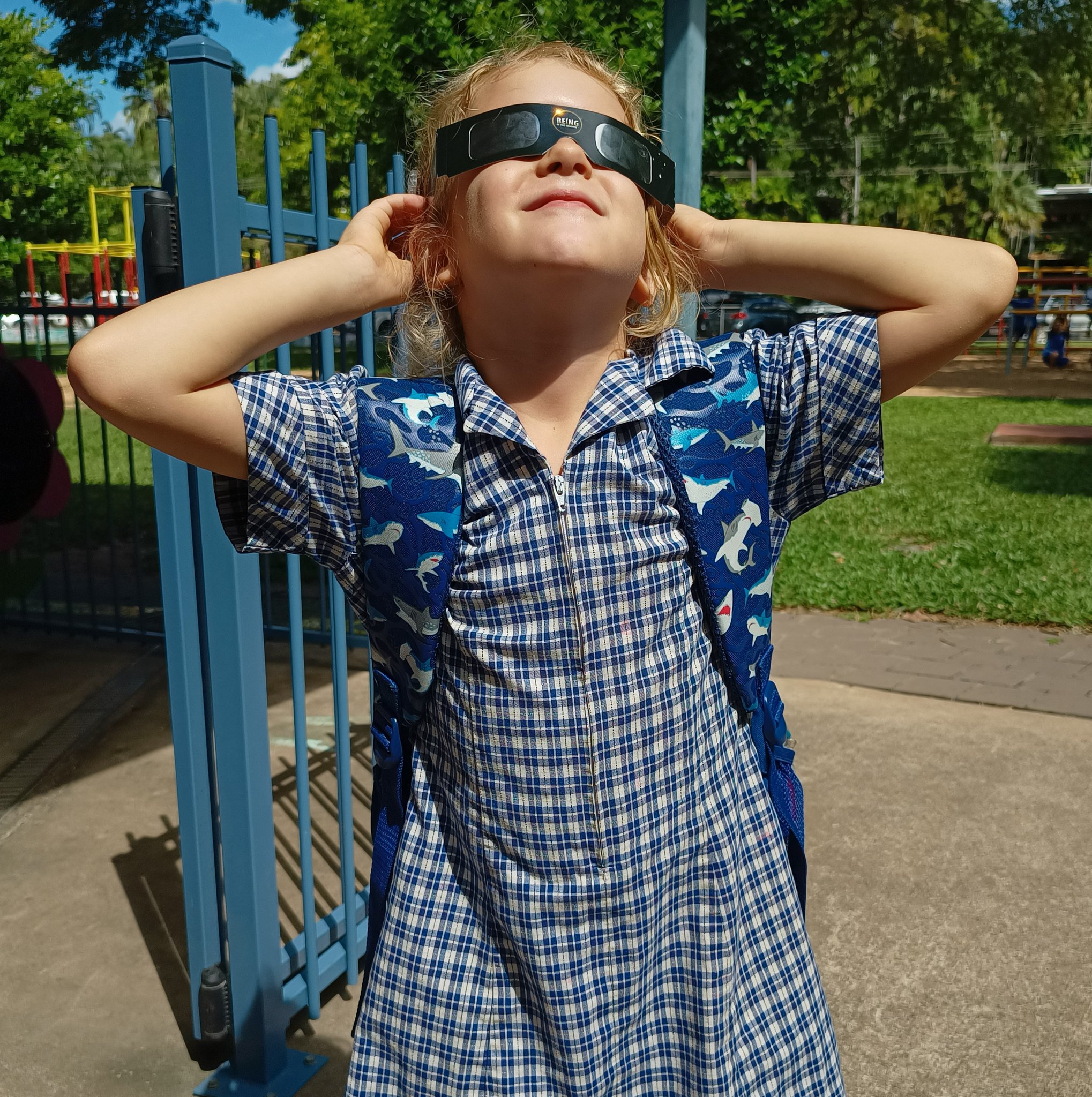 AusEarthEd on Twitter "AusEarthEd viewing the Solar Eclipse with