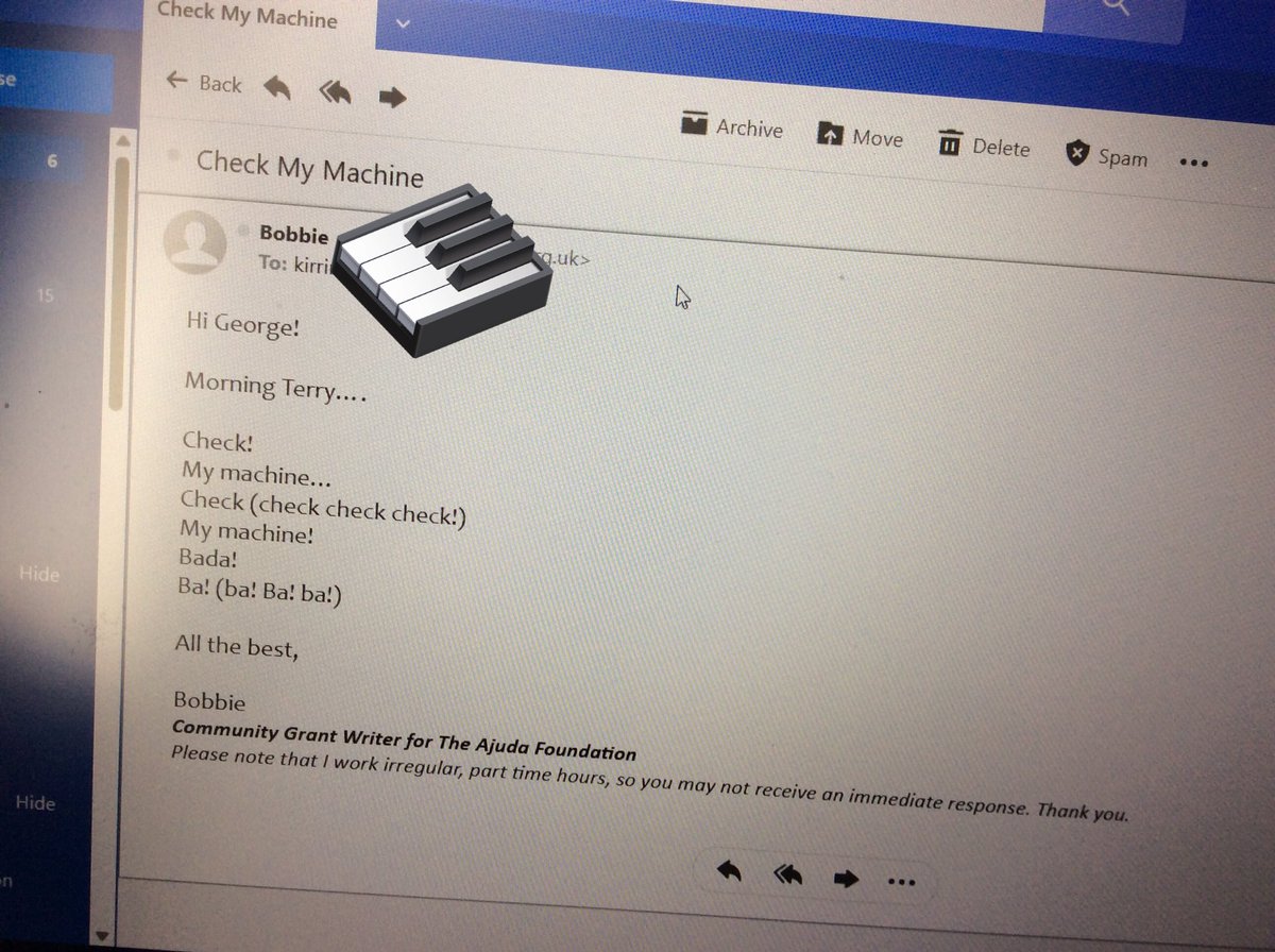 cherryaimless's tweet photo. Needed to check the way my work emails would look when I sent them, so of course, I did this... #checkmymachine #allthebest
(The piano is to anonymise my emails (do I need to do that?) and also for Paul, obviously. Let it be, woman! Let it be). https://t.co/08FzVoNmrw