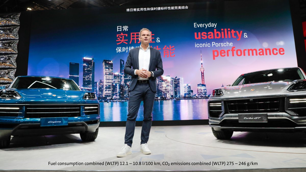 📢 More luxury, new high-tech &amp; better performance! The new Porsche Cayenne at #AutoShanghai2023! 😎

👉 Large display, new control concept &amp; latest chassis technology, a must for this Porsche bestseller on the Chinese market. 🥇
