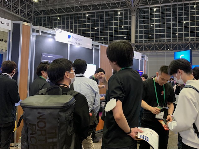 PingCAP_Japan's tweet image. 今日の幕張メッセはAWS Summitで賑わっています☀️写真は #PingCAP のブース前(ホール5-H5-18)、#TiDB や #Chat2Query に多くの関心を寄せていただいております! #AWS #AWSSummit2023 #ChatGPT