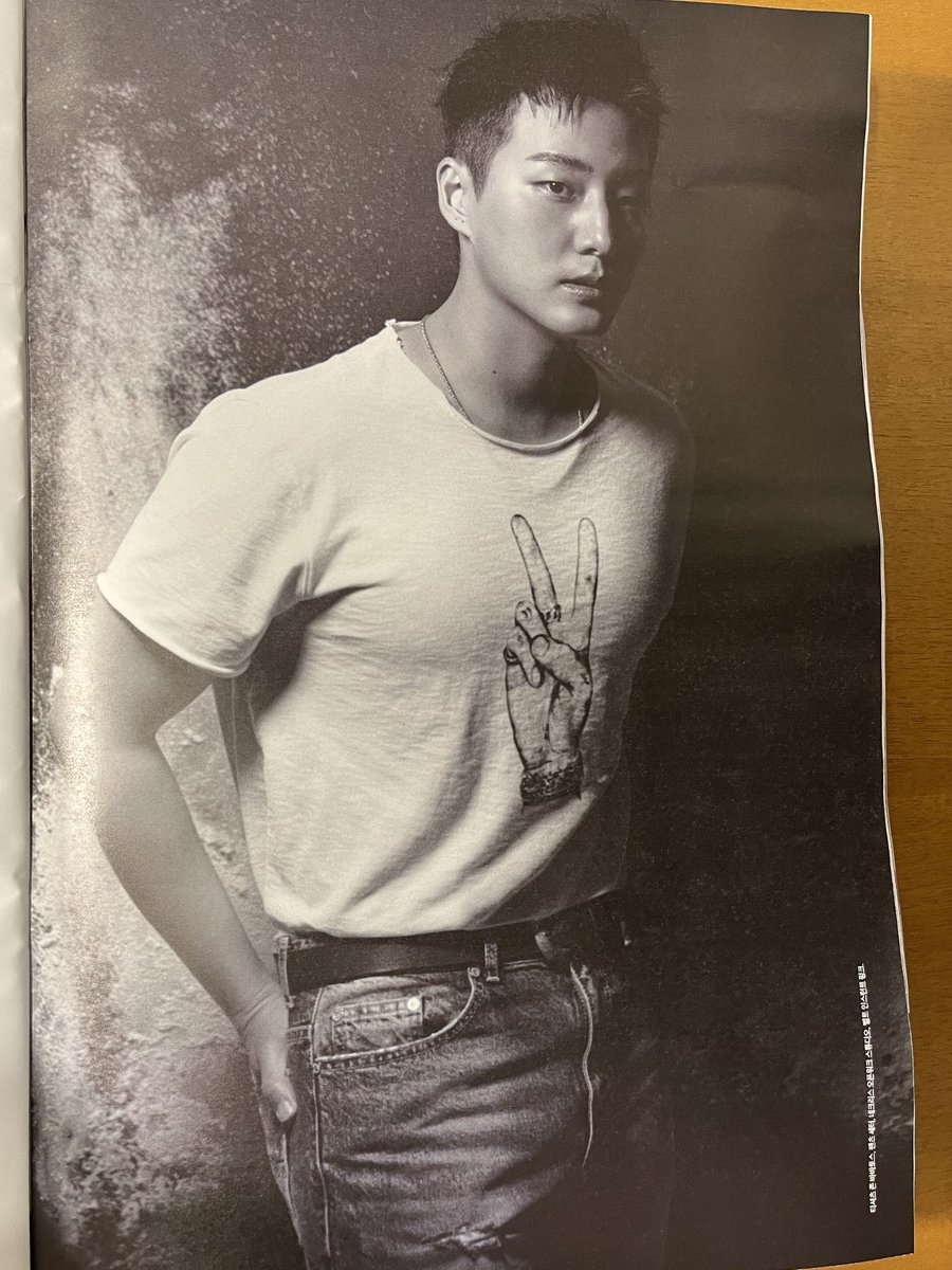 눈을어디다 둬야할지 모르겠네