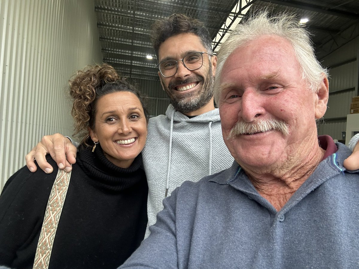 ptatum50's tweet photo. Nice catch up with Luca Michelle and Amigo thanks for lunch hopefully another catch up soon https://t.co/vGxG45ZLiJ