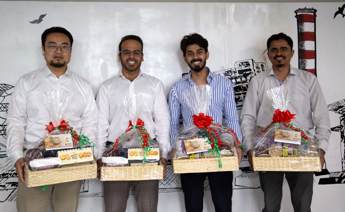 ChinaPowerHub's tweet photo. Celebrating Eid-ul-Fitr!!! On 19 April, all employees received Eid greetings and baskets. Wishing everyone a joyous Eid. 
开斋节快乐！4月19日，中电胡布所有中巴员工都收到来自该公司丰盛的开斋节礼物和祝福！
#EidAlFitr2023 #celebration #corporateevents https://t.co/GWkZx4En1w