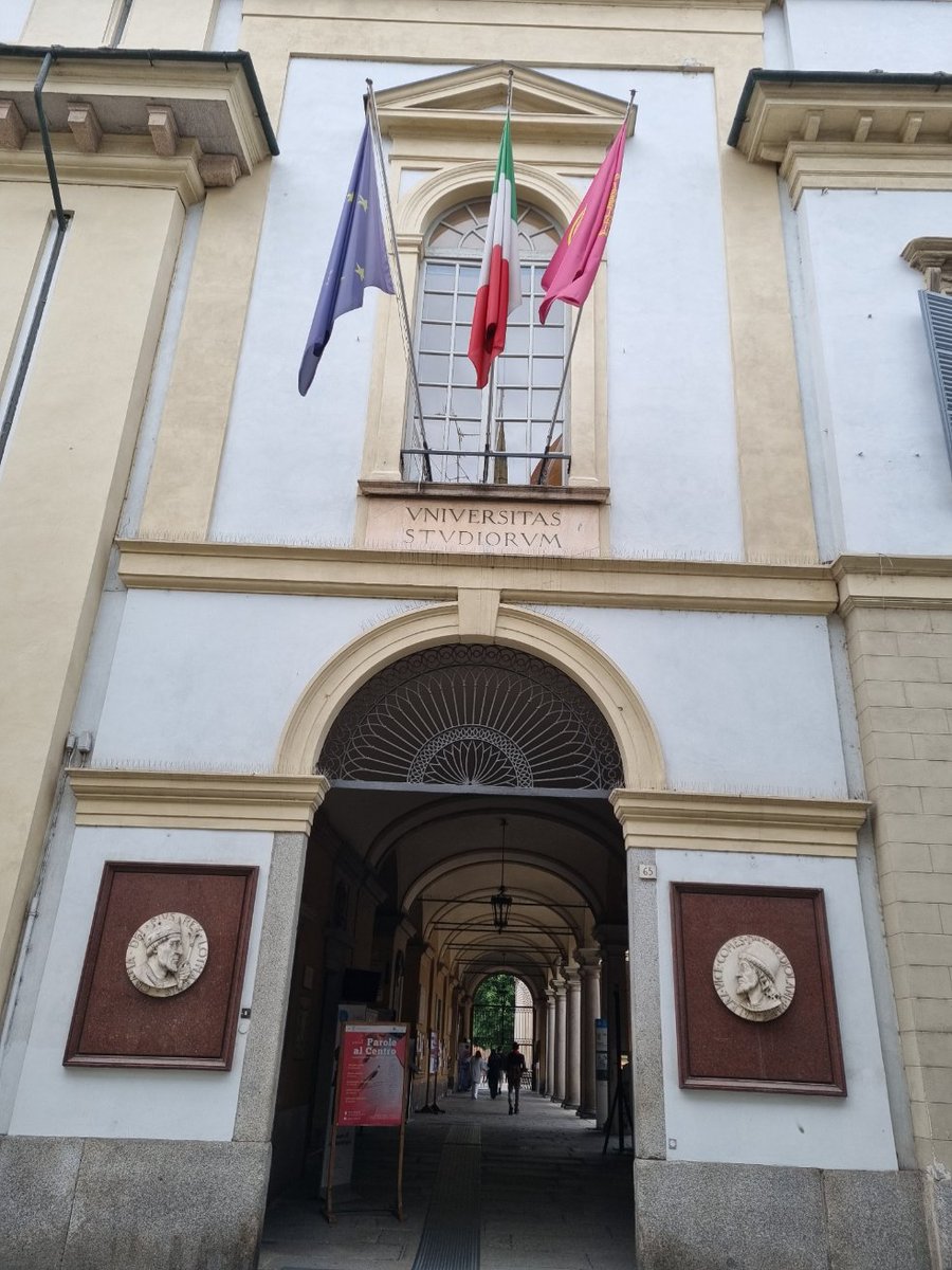 slop62's tweet photo. Giorno della laurea. Marianna, fiero di te. https://t.co/cu2fZPkapp