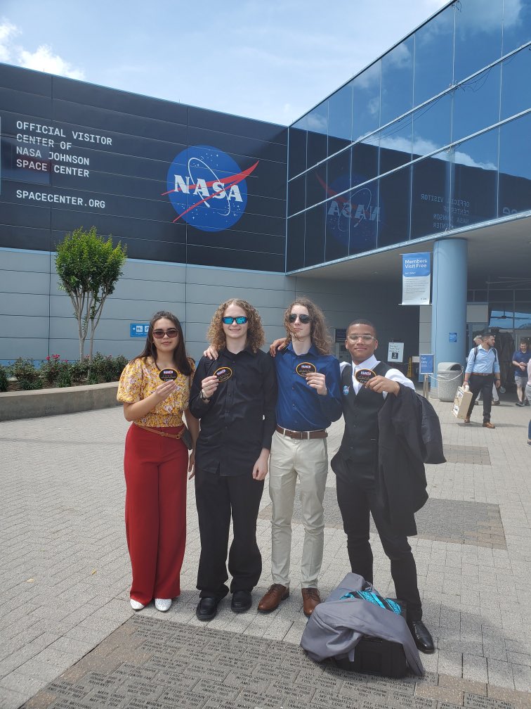 ALeSTEMEd's tweet photo. @LandstownEagles @STEMAcademyLHS At Space Center Houston for NASA HUNCH Biomedical, as finalists! @MsPeeJay @white2_rachel https://t.co/5MMcd0dVRV