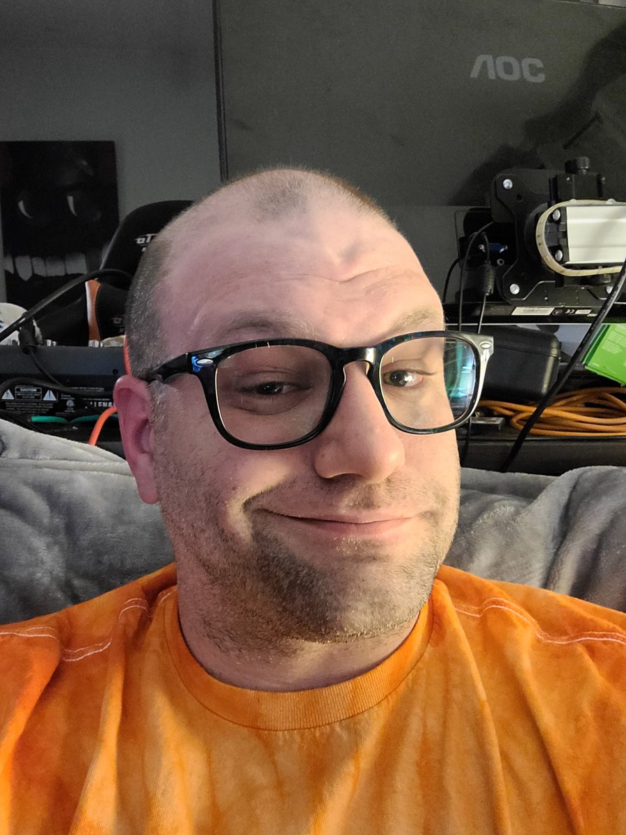 OfficialFarEm's tweet photo. Once a decade, a gentleman must, for posterity, remind himself that flesh does INDEED exist beneath his facial folicle trophy. https://t.co/7xl6sCK0ln