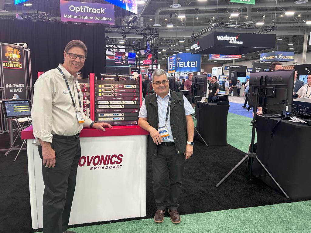 CastelBroadcast's tweet photo. Castel Telecomunicaciones presente en el NAB SHOW 2023, a través de la presencia de nuestro CEO, Cristian Castillo, instancia en la cual se reúnen diferentes marcas y empresas presentando sus productos estrellas y últimas novedades en el rubro de las telecomunicaciones. https://t.co/QWHjoA7VFw