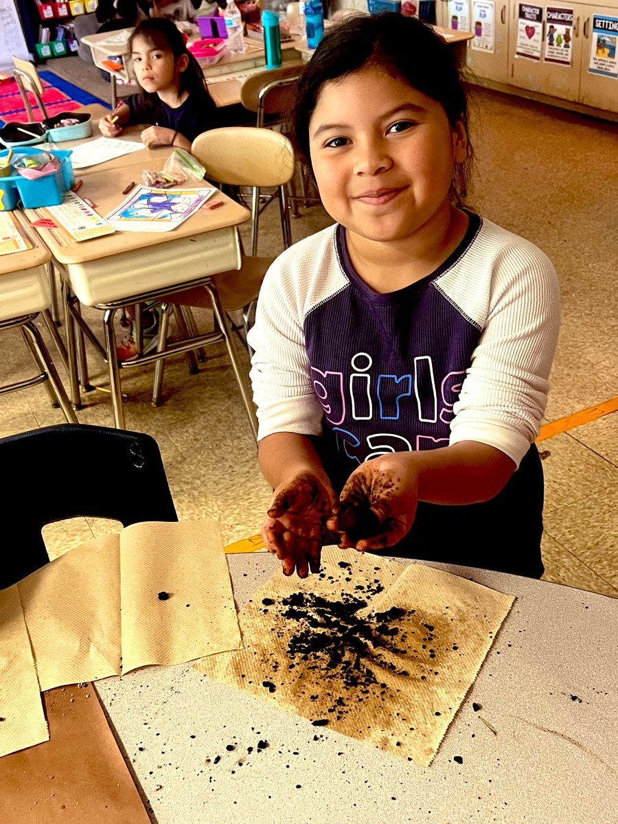 Miss Rains tweet media