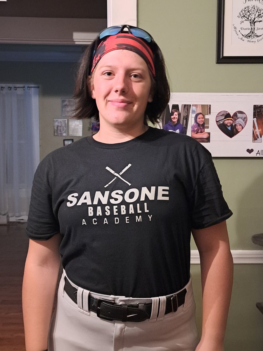 ally_sb2025's tweet photo. At practice had a major accomplishment for me, hit my 1st dinger. followed by 2 more. so confident in batting can't wait to hit one in a game. TY to my batting coach @MattGibson24  @wujacketssb @cobleskillsb @FrostburgSB @bcsoftballpride @calu_softball @KC_softball @mulesoftball https://t.co/kTidcfglBG