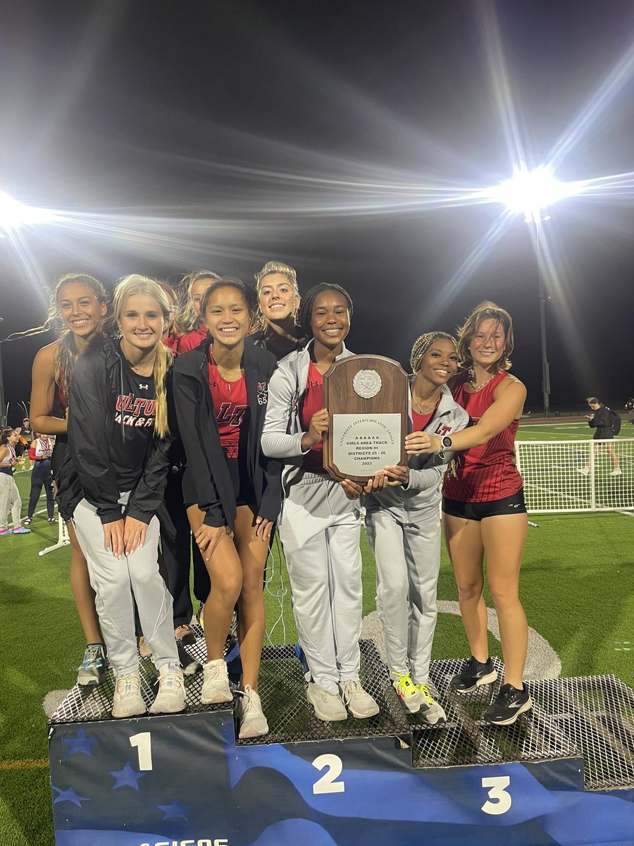 LTXCTF's tweet image. Congratulations to the Varsity Girls, your Area Team Champions 🏆#CuLTure