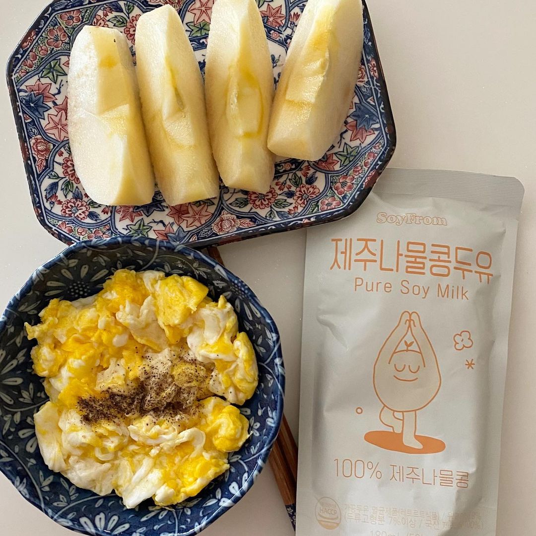 dsrmom's tweet photo. 栄養のある朝食😋あなたを元気にして新しい一日を始めましょう🙂 https://t.co/s9XWSfGgtU