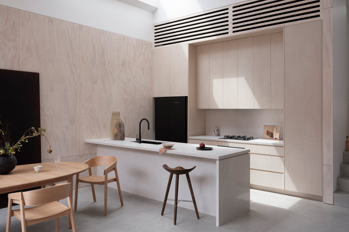 DesignAnthology's tweet photo. HOME / Designed by Carla Middleton Architecture, this compact Sydney family home embraces natural light thanks to its clever use of space, openings and materials https://t.co/ag1AF2k39A

#designanthology #home #interior #australia https://t.co/1kkD2wUOSz