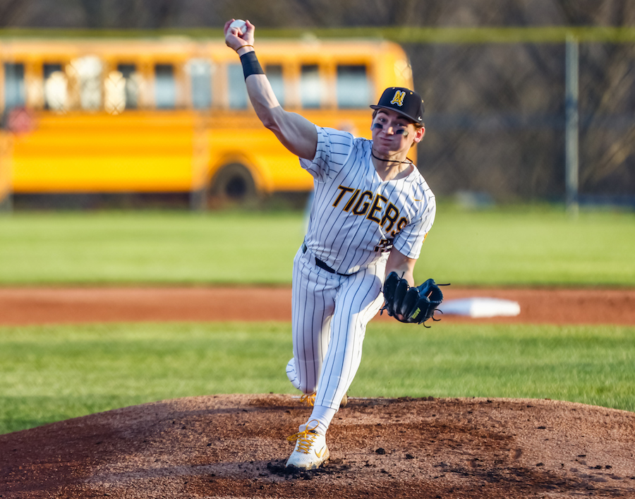 Baseball Recap: <a href="/DavidPosey3/">David Posey</a>'s Wizardry silences Allderdice Dragons in 4-0 section win for <a href="/natigerbaseball/">North Allegheny Baseball</a>. Posey tossed a complete game, one-hit shutout with 9 K's. He was also 1-for-3 with 2 RBI at the plate.  

🔗- athletics.northallegheny.org/news/poseys-wi…