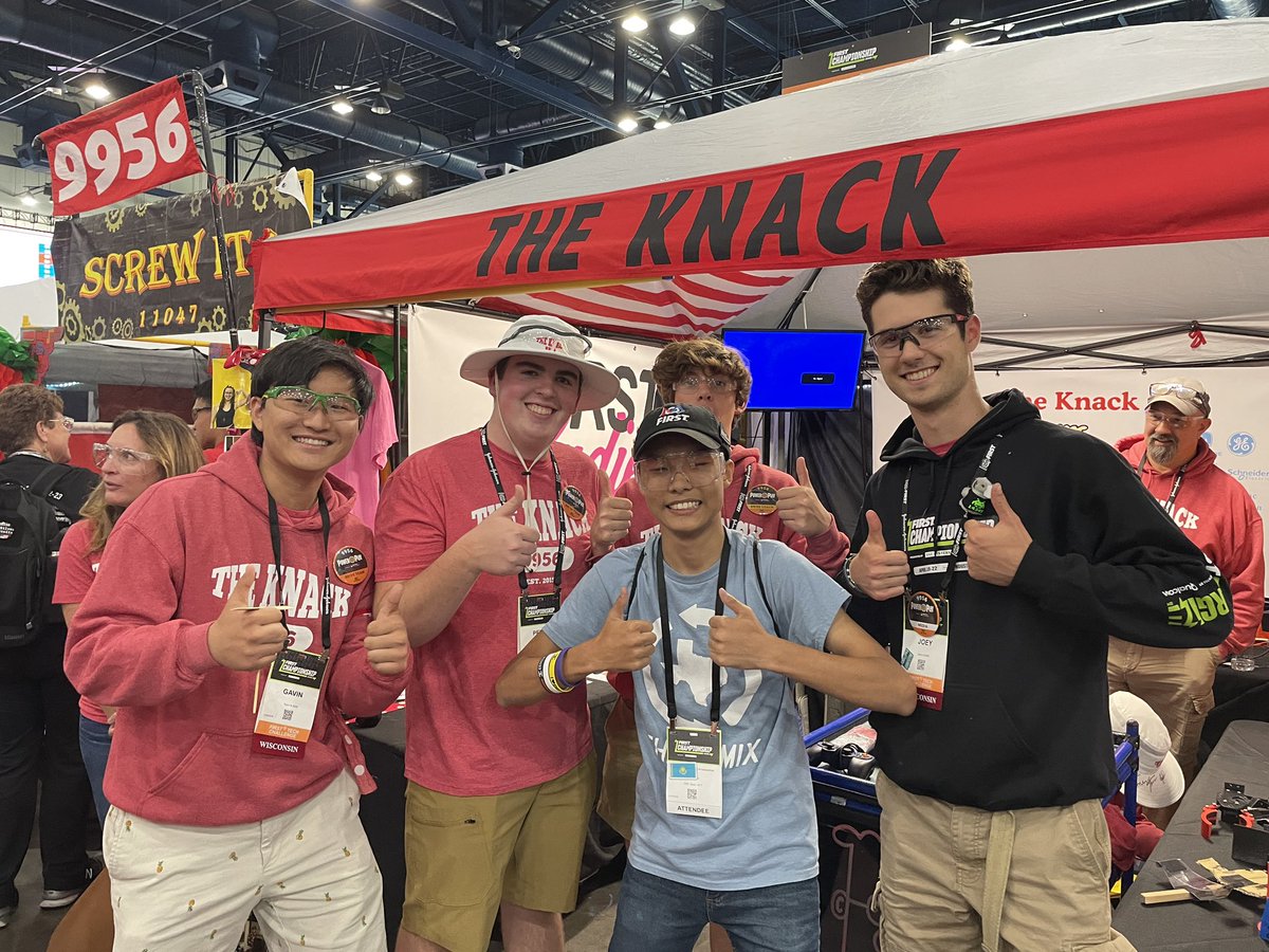 KnackRobotics's tweet image. First day at @FIRSTweets FIRST World Championship! What a blast to meet so many wonderful people! Judging, inspection and first match went well! Growing our #wecandoitfirstladies campaign! @ladiesinfirst More fun tomorrow!