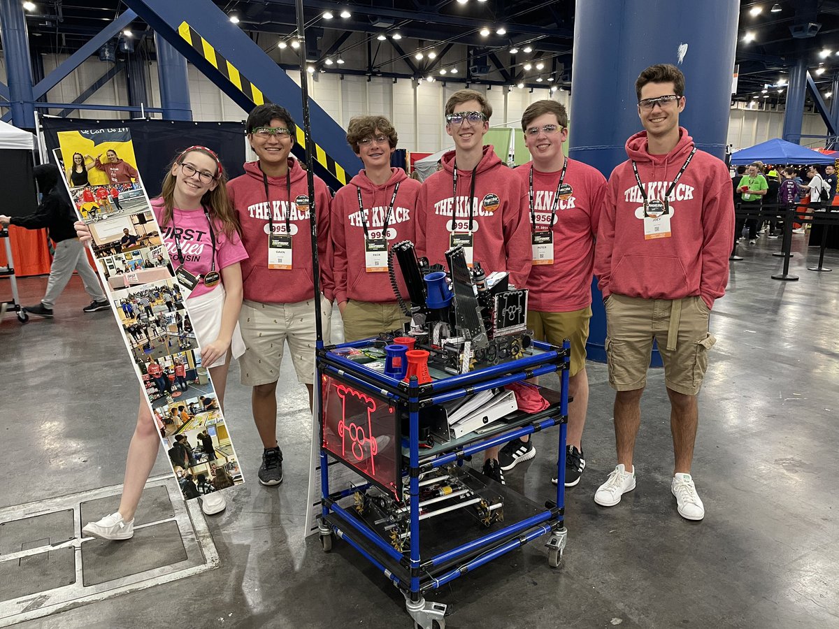 KnackRobotics's tweet image. First day at @FIRSTweets FIRST World Championship! What a blast to meet so many wonderful people! Judging, inspection and first match went well! Growing our #wecandoitfirstladies campaign! @ladiesinfirst More fun tomorrow!