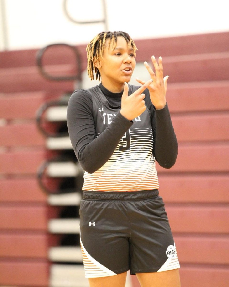 SicileeW's tweet photo. Let's bring home the Championship from Pennsylvania!
#WNBA
#basketball
#Championship
#Classof2025
#FutureWNBA
@Italktomuchstil https://t.co/ZFStM9siuz