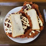 これは食べたい…宮崎県のカツサンドがデカすぎる!