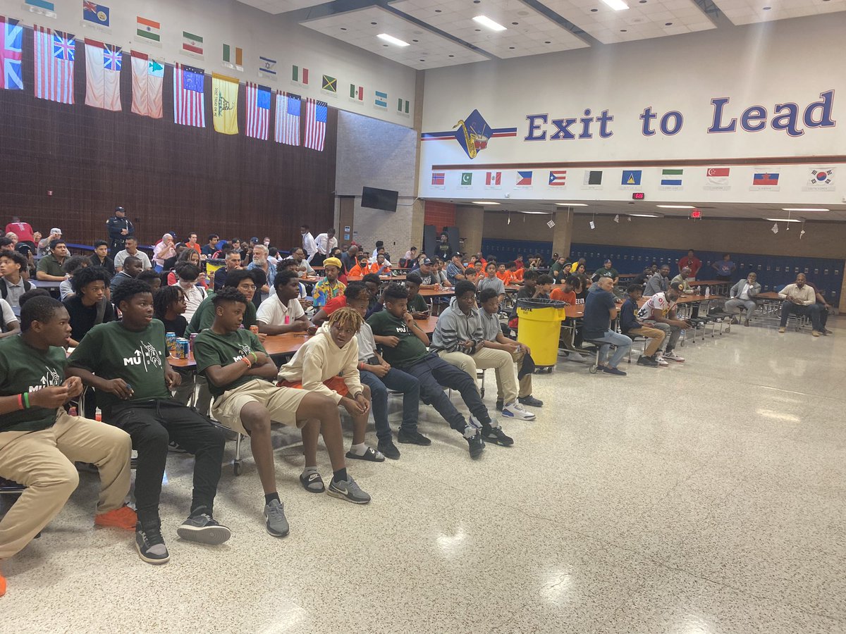 Mr_APelt's tweet photo. The Man Up! event at Olle Middle School was a huge success! Dr. Mays spoke about the importance of having mentors and being a mentor. What a turnout! @OlleMightyOwls @AliefISD @SkilesPrincipal @alief_rrd @mrsmmanderson https://t.co/tbwkW47FGX
