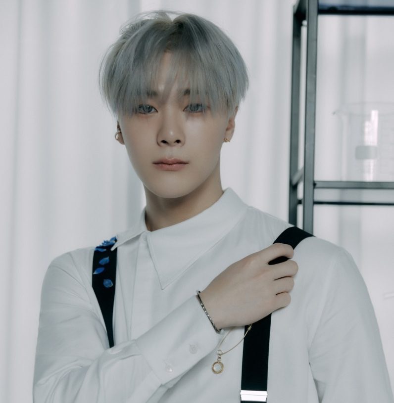 Fiber_reporter's tweet photo. ข่าวเศร้าวงการ K-Pop “มุนบิน ASTRO” เสียชีวิตที่บ้านพักในกรุงโซล

อ่านต่อ : https://t.co/5FOgtUVBZT

#มุนบิน #MOONBIN #ASTRO #kpop #fibernews #fiberentertainment #fiberproduction https://t.co/4SeHjAJmRG