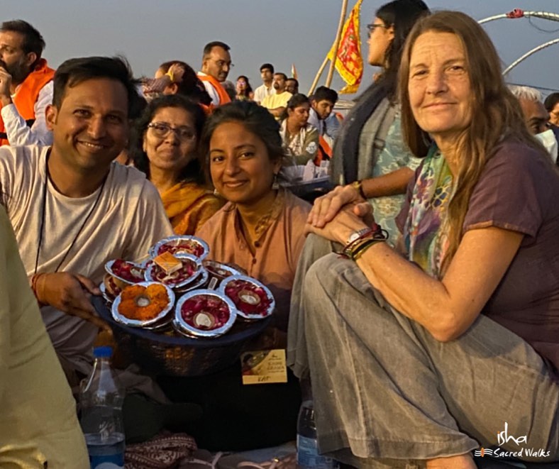 cleanganganmcg's tweet photo. The Ganga Ghats in Kashi, where history meets spirituality, the ancient meets the modern.

Ever Changing. Never Changing. Quintessential Kashi...

#Kashi #Varanasi #ganga #Travel #sacred #divinity #Serenity #spirituality #IncredibleIndia #heritage #DekhoApnaDesh  #NamamiGange https://t.co/HOPc3cAwzf
