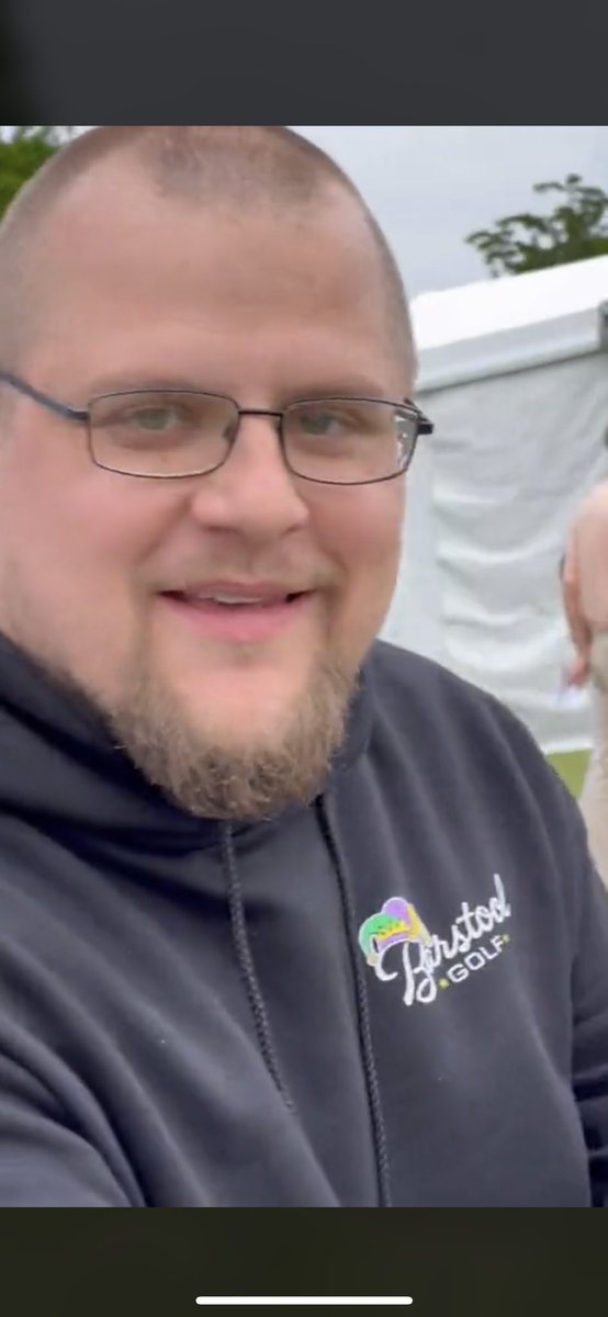 Zadiens's tweet photo. @Daniel_Rapaport @ForePlayPod @Zurich_Classic Where can i buy this hoodie @Daniel_Rapaport ? Need one asap https://t.co/1kgRaEn7AA