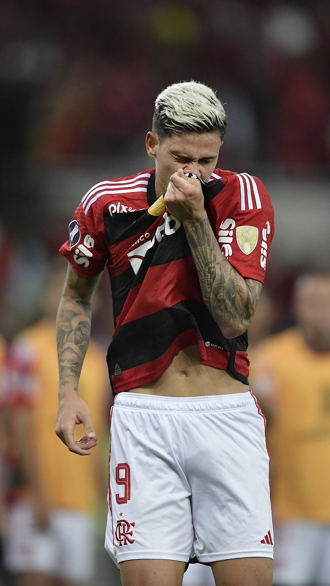 Pedro9oficial's tweet photo. Noite de Libertadores é sempre especial. 

Vamoooooo 🔴⚫️🙏🏼 @Flamengo https://t.co/gInpLabSOI